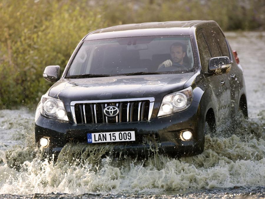  Toyota Land Cruiser Prado 150 5-Door 2009 года  (фото 11 из 41)